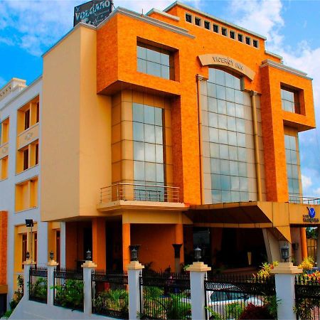 Viceroy Inn Dehradun Zewnętrze zdjęcie