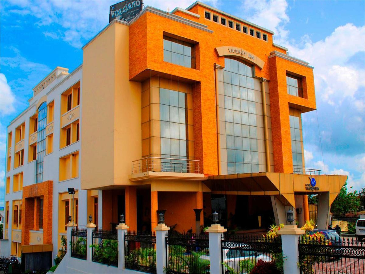Viceroy Inn Dehradun Zewnętrze zdjęcie